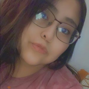 Meet your Posher, Winona